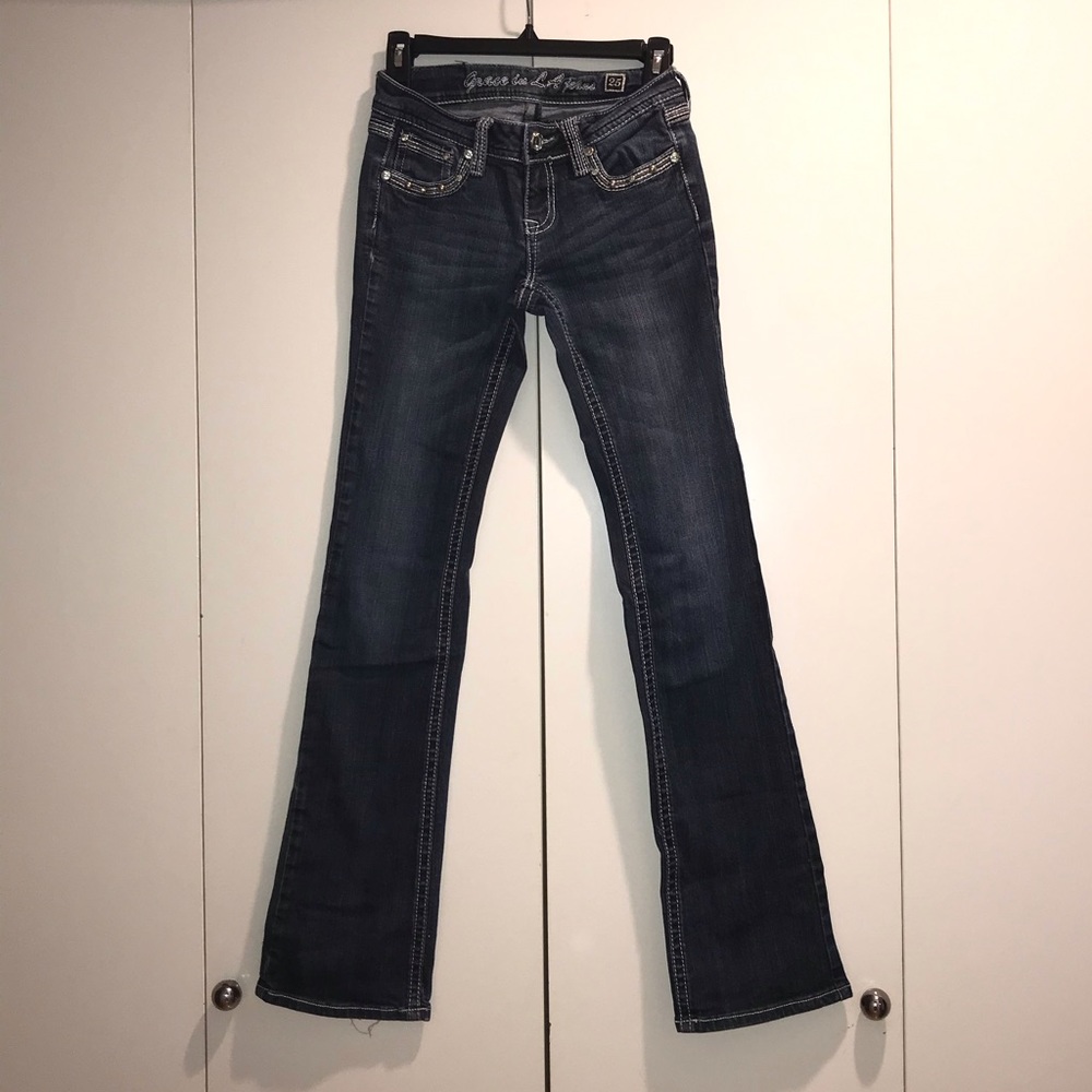 Selling Grace in LA jeans. They are barely worn.